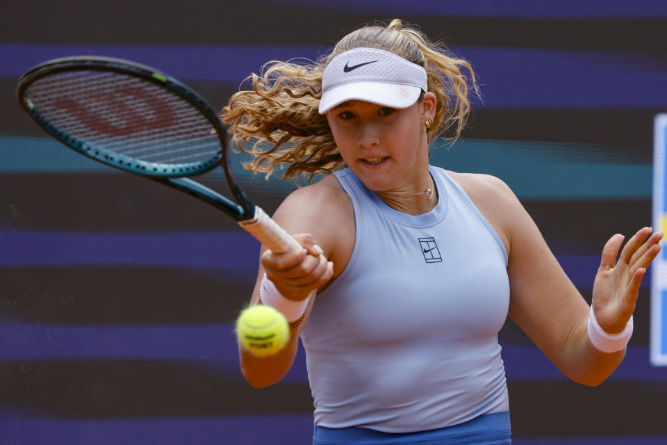 塔尔观赛 塔尔观赛