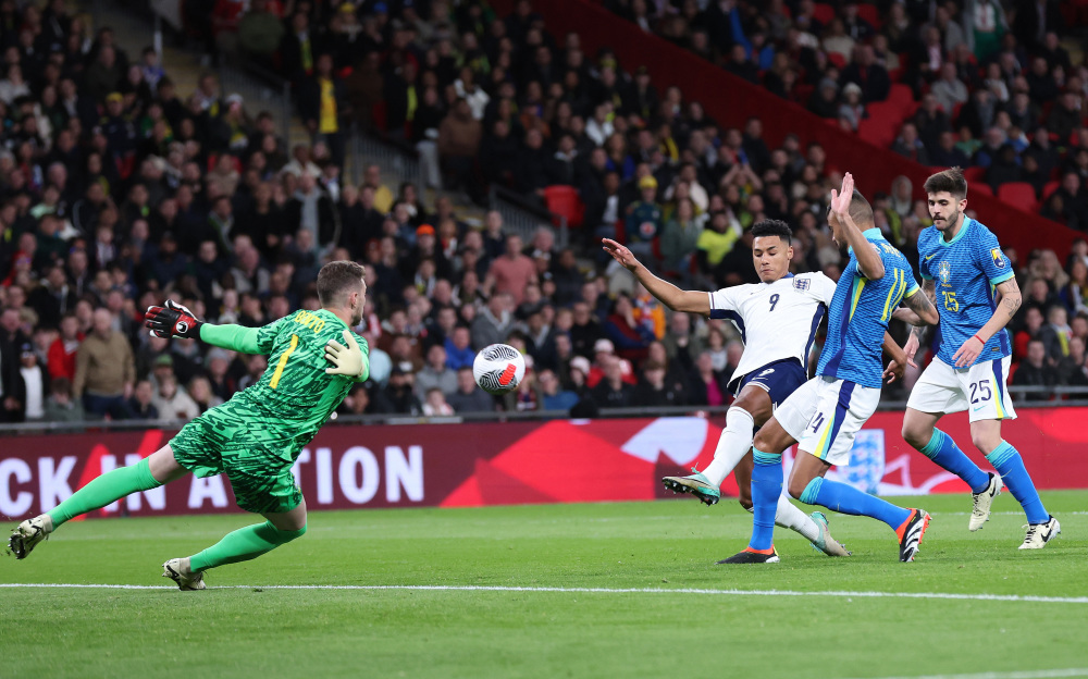 致比分逐渐 致比分逐渐