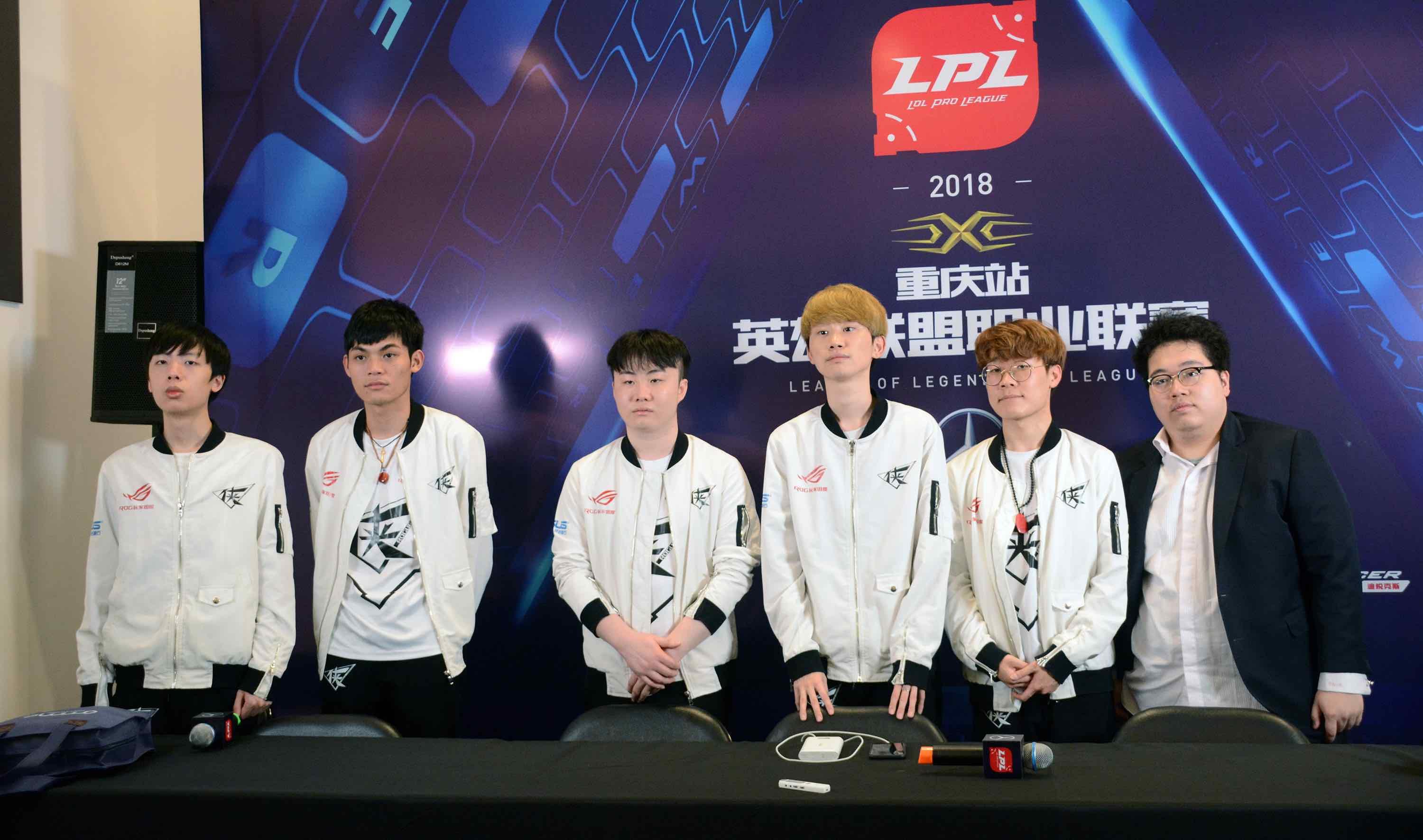 巴萨从狼队 巴萨从狼队