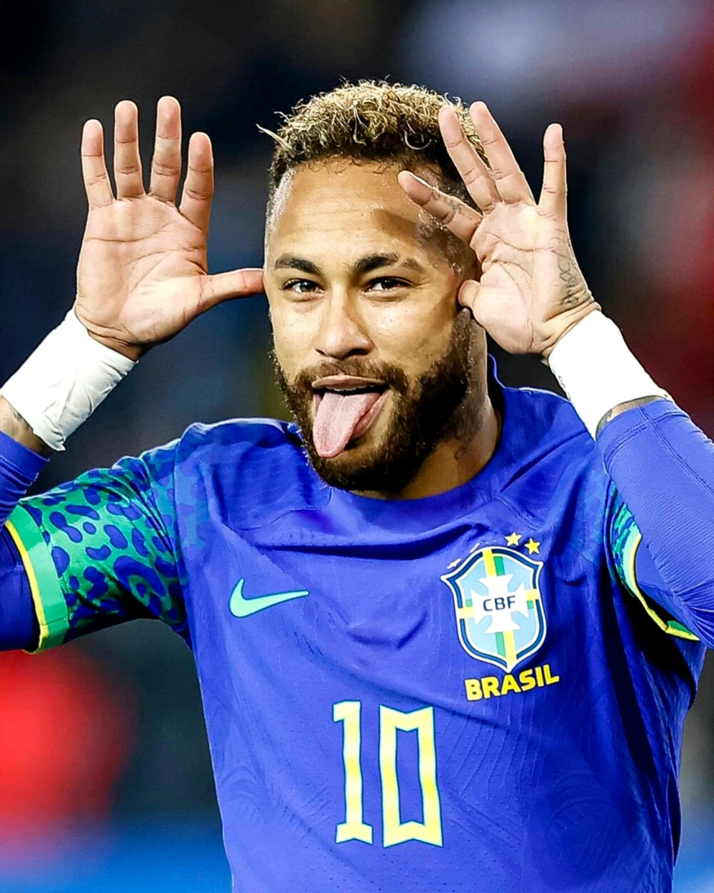 字母哥在近 字母哥在近